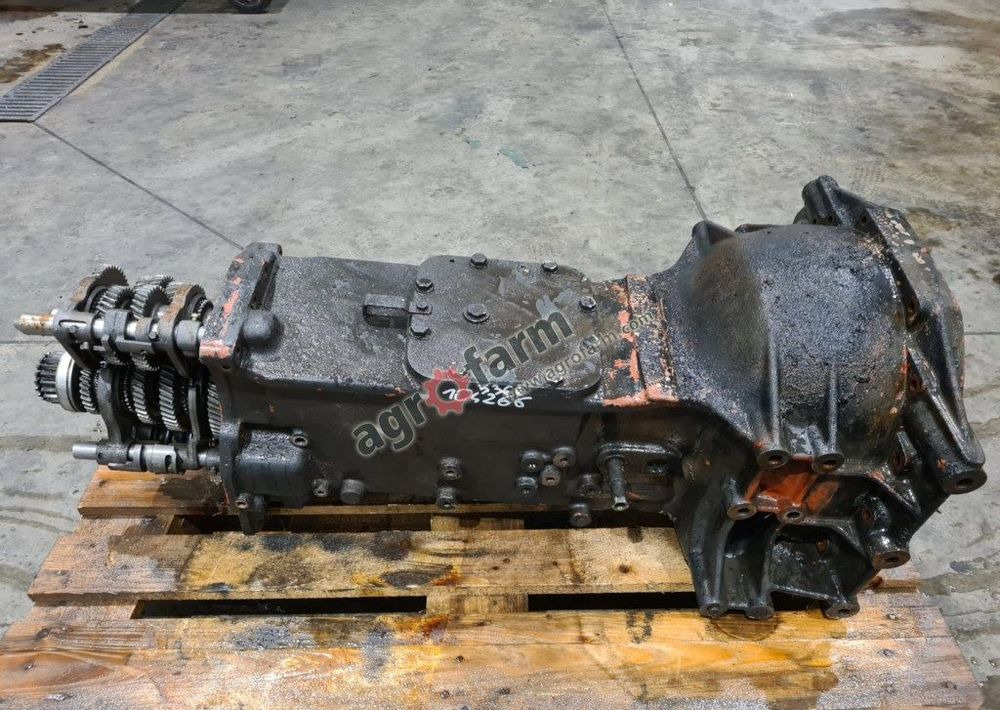 Skrzynia biegów Deutz Fahr Agroplus 70 0104639020 - Gearbox: picture 3 Skrzynia biegów Deutz Fahr Agroplus 70 0104639020 - Gearbox: picture 3