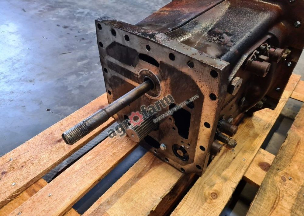 Skrzynia biegów Massey Ferguson 7616 1503B1 - Gearbox: picture 3 Skrzynia biegów Massey Ferguson 7616 1503B1 - Gearbox: picture 3