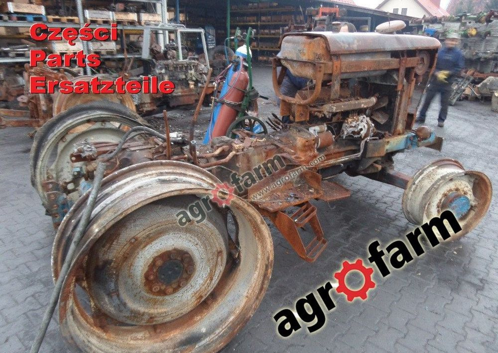 Ford 7700 części, skrzynia biegów, silnik, most - Spare parts: picture 1 Ford 7700 części, skrzynia biegów, silnik, most - Spare parts: picture 1