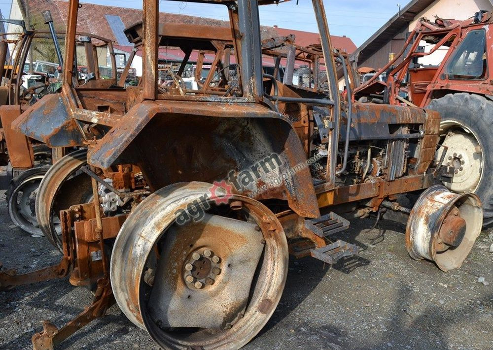 Ford 7840 części, skrzynia biegów, silnik, most - Spare parts: picture 1 Ford 7840 części, skrzynia biegów, silnik, most - Spare parts: picture 1