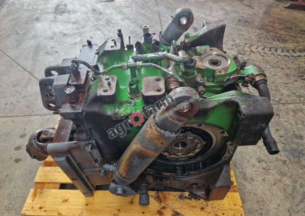 TYLNY MOST JOHN DEERE 6195R - Rear axle: picture 3 TYLNY MOST JOHN DEERE 6195R - Rear axle: picture 3