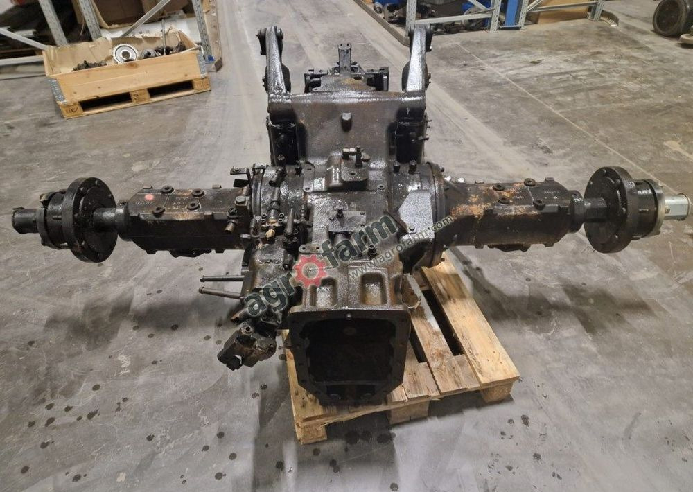 Tylny most Case Puma 145 84210527 - Gearbox: picture 3 Tylny most Case Puma 145 84210527 - Gearbox: picture 3