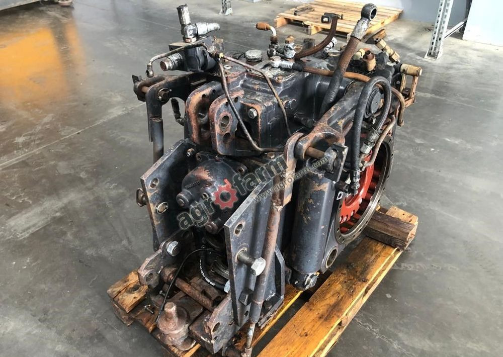 Tylny most Landini Legend 130 3553100R4 - Gearbox: picture 1 Tylny most Landini Legend 130 3553100R4 - Gearbox: picture 1