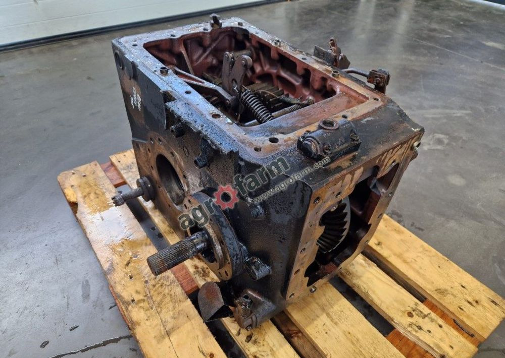 Tylny most Renault Ceres 335 - Gearbox: picture 2 Tylny most Renault Ceres 335 - Gearbox: picture 2