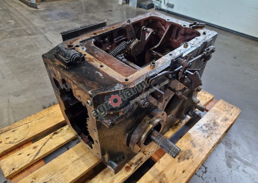 Tylny most Renault Ceres 335 - Gearbox: picture 3 Tylny most Renault Ceres 335 - Gearbox: picture 3