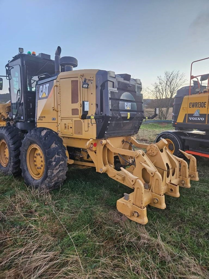 CAT 12 M 2 - Grader: picture 4 CAT 12 M 2 - Grader: picture 4