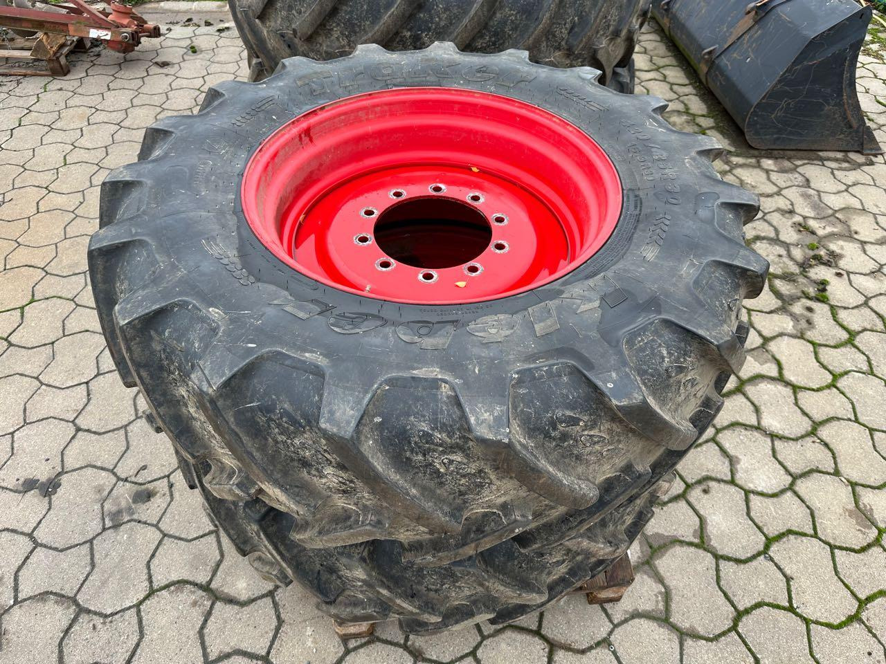 Firestone Komplettsatz 420/85 R30 + 460/85 R42 - Tire: picture 3 Firestone Komplettsatz 420/85 R30 + 460/85 R42 - Tire: picture 3
