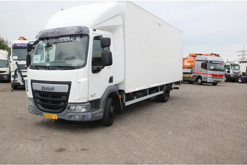 DAF LF 210 + euro 6 + lift + 12T + 3P - Box truck: picture 2 DAF LF 210 + euro 6 + lift + 12T + 3P - Box truck: picture 2