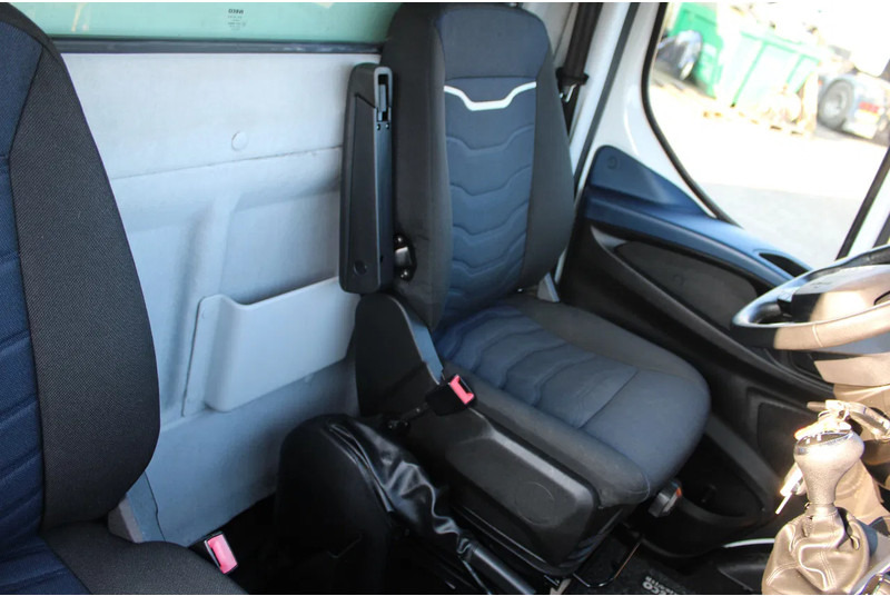 Refrigerated van Iveco Daily 35S16 + CARRIER + FRC/ATP: picture 12 Refrigerated van Iveco Daily 35S16 + CARRIER + FRC/ATP: picture 12