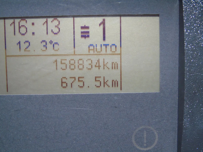 Box truck Iveco Eurocargo 120E22 + EURO 5 + 5.80 METER BOX: picture 16 Box truck Iveco Eurocargo 120E22 + EURO 5 + 5.80 METER BOX: picture 16