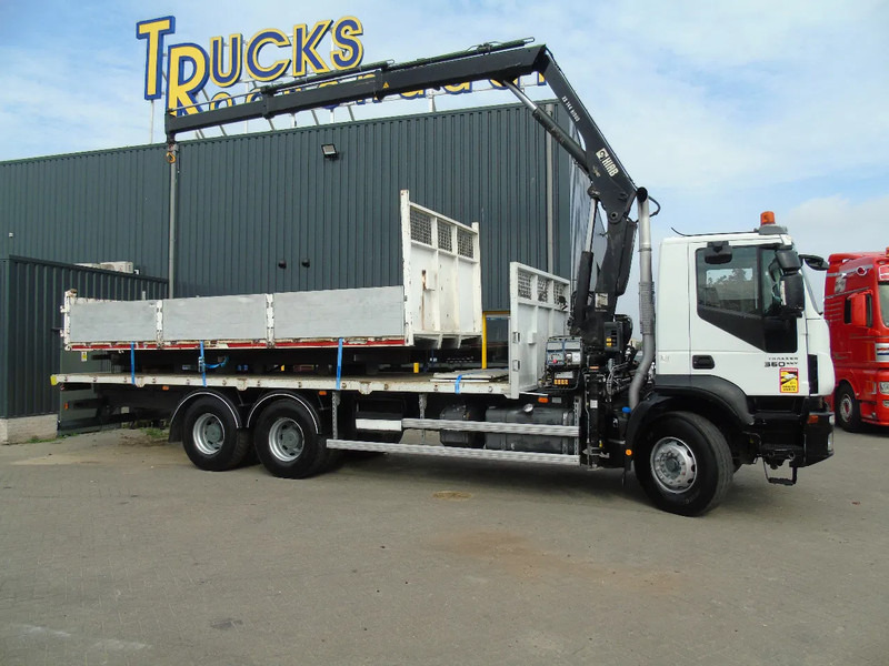 Iveco Eurotrakker 360 EEV + HIAB 144B- 2 + 6X4 + REMOTE + SPRING/BIG AXLE + EURO 5 - Crane truck: picture 3 Iveco Eurotrakker 360 EEV + HIAB 144B- 2 + 6X4 + REMOTE + SPRING/BIG AXLE + EURO 5 - Crane truck: picture 3