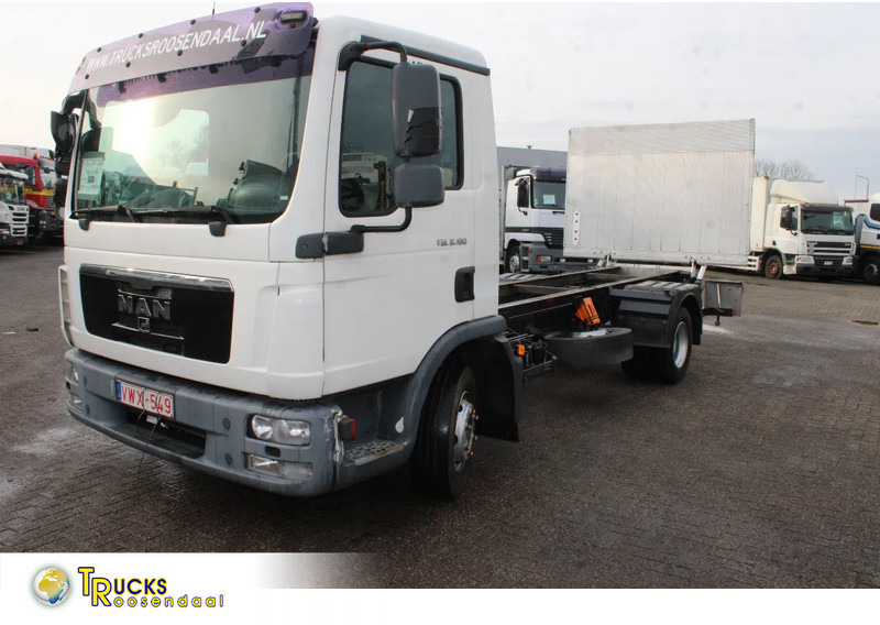 MAN TGL 8.180 + Euro 5 + Dhollandia LIFT - Cab chassis truck: picture 1 MAN TGL 8.180 + Euro 5 + Dhollandia LIFT - Cab chassis truck: picture 1