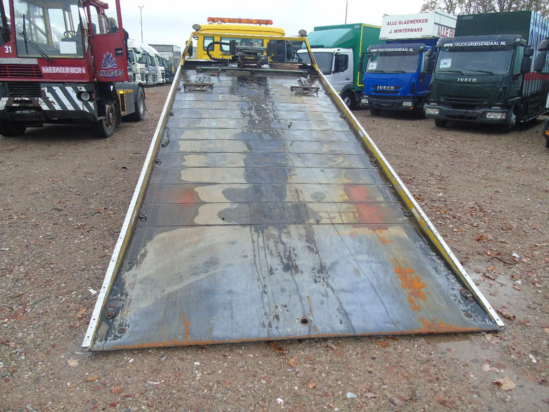 MAN TGL 8.180 + winch + MANUAL + EURO 5 + system working + platform 6 meter - Autotransporter truck: picture 4 MAN TGL 8.180 + winch + MANUAL + EURO 5 + system working + platform 6 meter - Autotransporter truck: picture 4