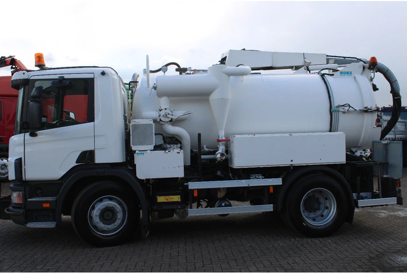 Scania 94 .230 + KOKS 5m3 waste + 1m3 clean - Vacuum truck: picture 4 Scania 94 .230 + KOKS 5m3 waste + 1m3 clean - Vacuum truck: picture 4