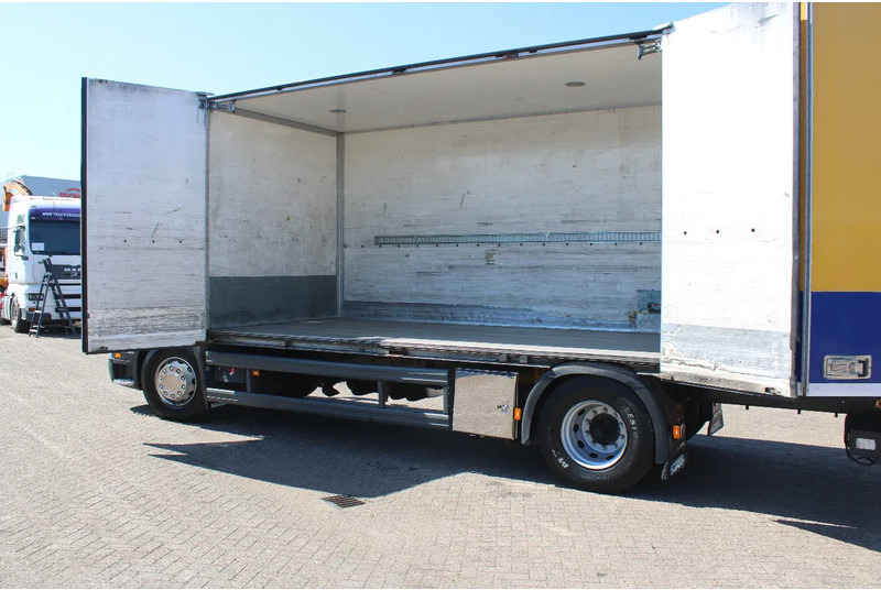 Scania P 230 + LIFT - Box truck: picture 4 Scania P 230 + LIFT - Box truck: picture 4