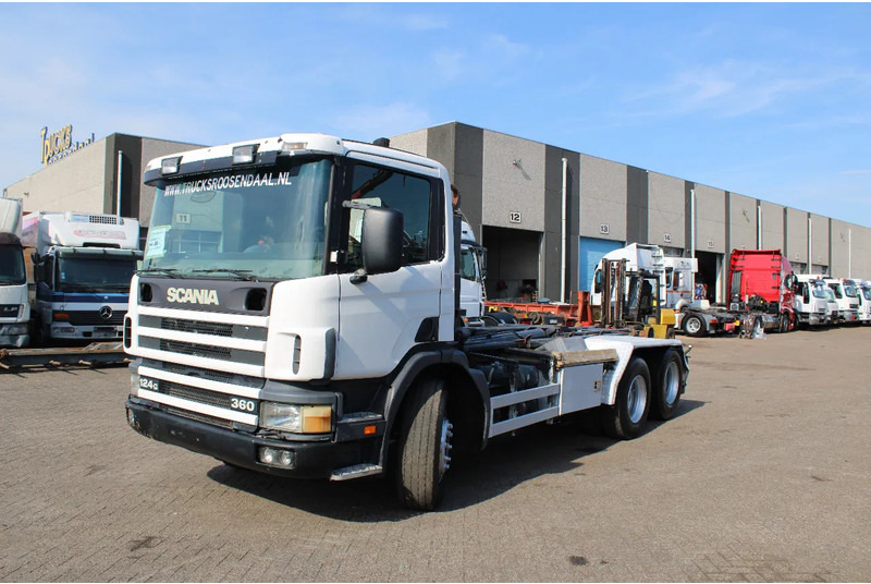 Scania P124-360 + HOOK + 6X2 + MANUAL + EURO 2 - Hook lift truck: picture 3 Scania P124-360 + HOOK + 6X2 + MANUAL + EURO 2 - Hook lift truck: picture 3