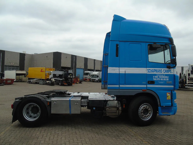 DAF XF 105.460 + EURO 5 + SSC - Tractor unit: picture 3 DAF XF 105.460 + EURO 5 + SSC - Tractor unit: picture 3