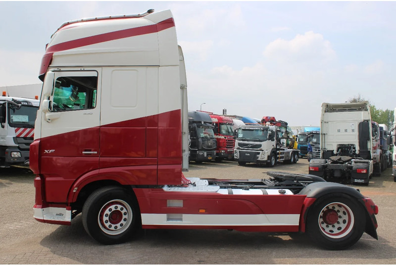 DAF XF 106.530 + euro 6 + spoiler + top truck (G314) - Tractor unit: picture 4 DAF XF 106.530 + euro 6 + spoiler + top truck (G314) - Tractor unit: picture 4