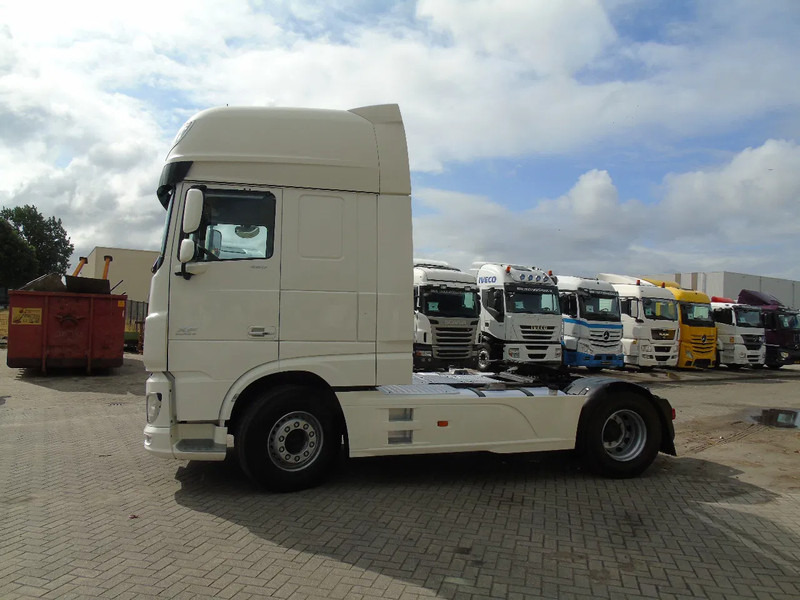 DAF XF 460 + ssc +euro 6 +4x in stock - Tractor unit: picture 4 DAF XF 460 + ssc +euro 6 +4x in stock - Tractor unit: picture 4