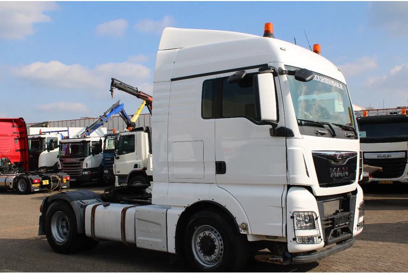 MAN TGX 18.480 + EURO 6 + 4x4 hydro + MANUAL + SPOILER - Tractor unit: picture 4 MAN TGX 18.480 + EURO 6 + 4x4 hydro + MANUAL + SPOILER - Tractor unit: picture 4