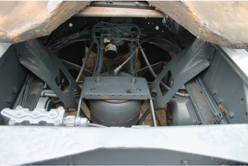 Tractor unit Scania R560 V8 + manual + ADR + 6x2: picture 13