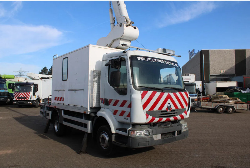 Renault Midlum 220 + manual - Truck: picture 5 Renault Midlum 220 + manual - Truck: picture 5