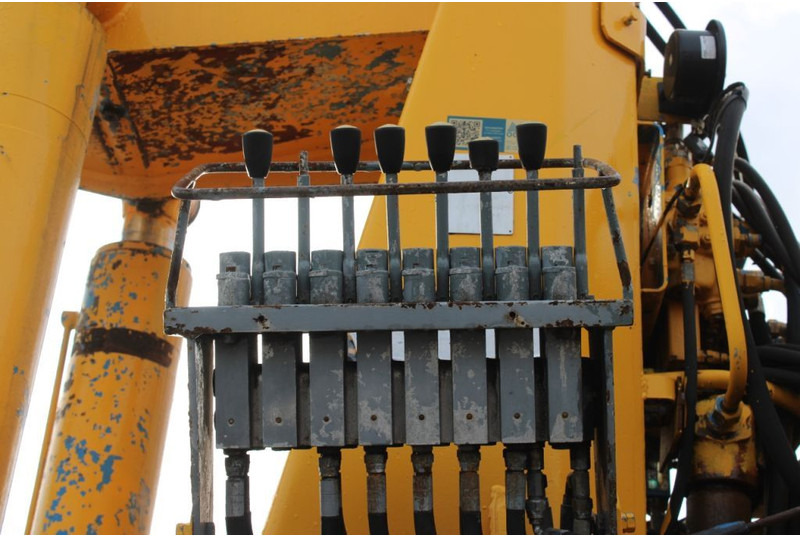 All terrain crane Volvo FL10 8X4 + GROMACH 34 mtr. + EURO 2: picture 9 All terrain crane Volvo FL10 8X4 + GROMACH 34 mtr. + EURO 2: picture 9