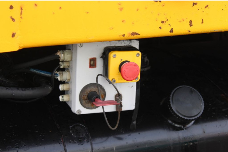 All terrain crane Volvo FL10 8X4 + GROMACH 34 mtr. + EURO 2: picture 11 All terrain crane Volvo FL10 8X4 + GROMACH 34 mtr. + EURO 2: picture 11