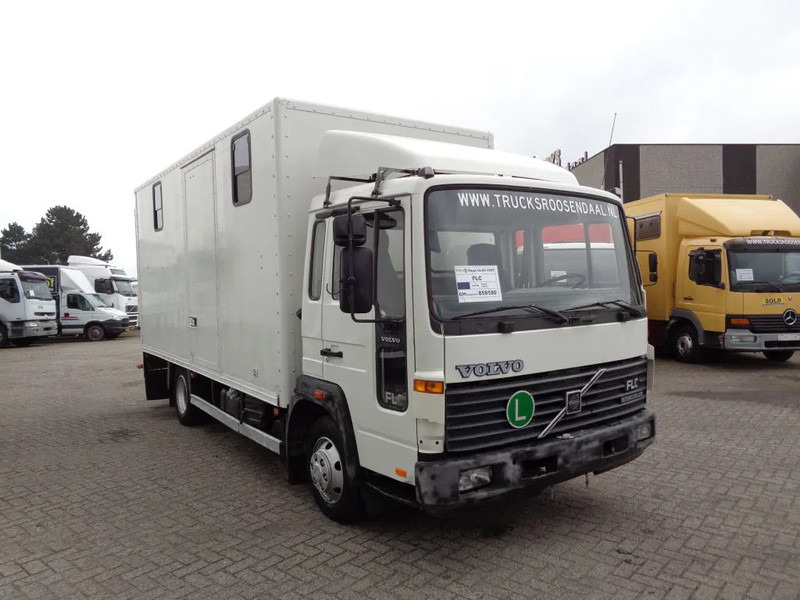 Volvo FLC + Manual + Horse transport - Horse truck: picture 3 Volvo FLC + Manual + Horse transport - Horse truck: picture 3