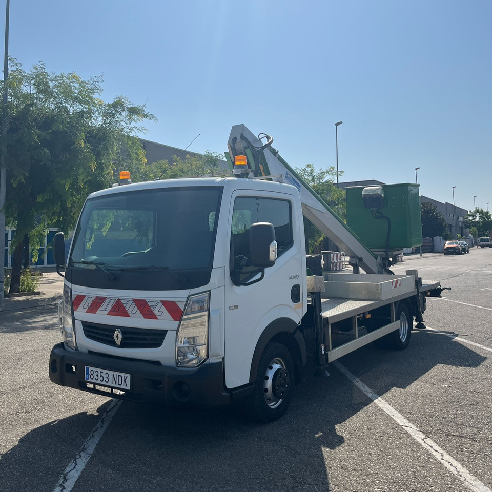 Renault Maxity - Truck: picture 1 Renault Maxity - Truck: picture 1