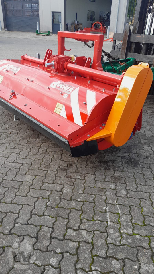 Dücker UM 27 - Flail mower/ Mulcher: picture 5 Dücker UM 27 - Flail mower/ Mulcher: picture 5