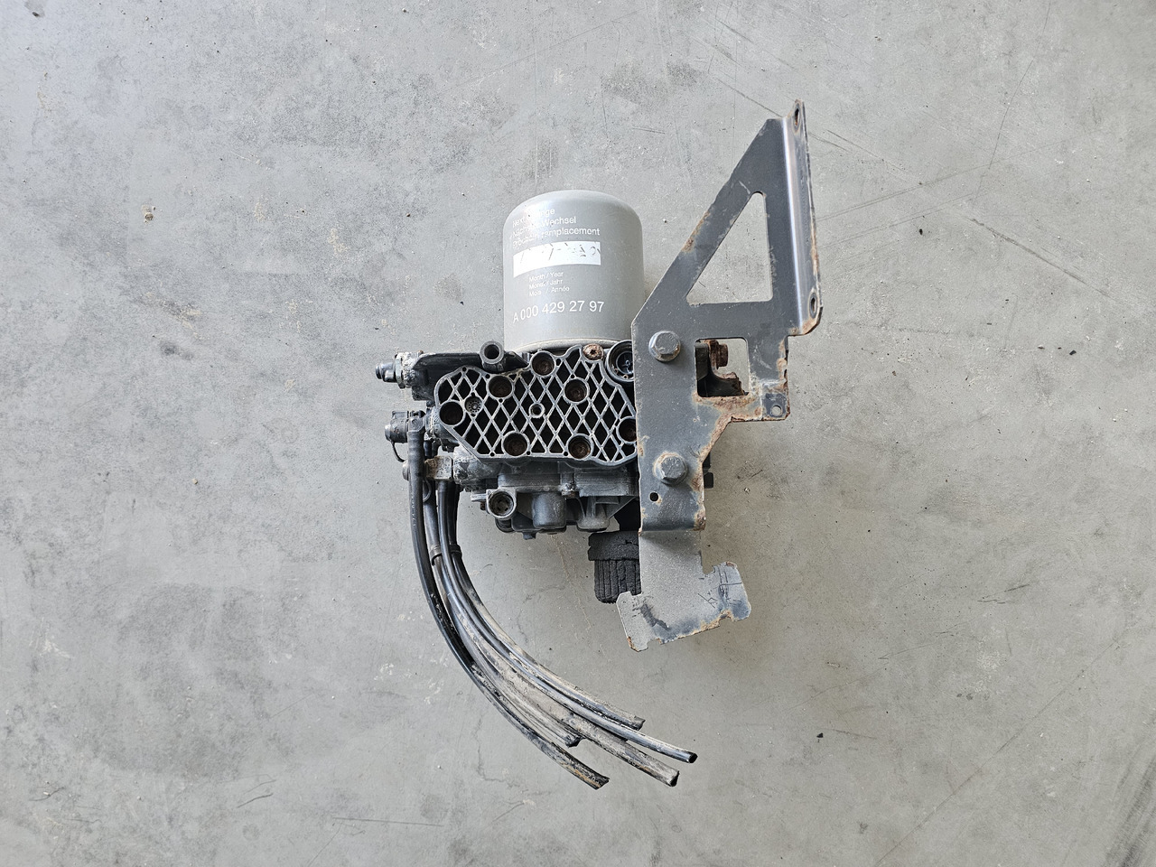 MERCEDES MP4 / AIR DRYIER / K102145 / A0014461964 - Brake valve: picture 5 MERCEDES MP4 / AIR DRYIER / K102145 / A0014461964 - Brake valve: picture 5