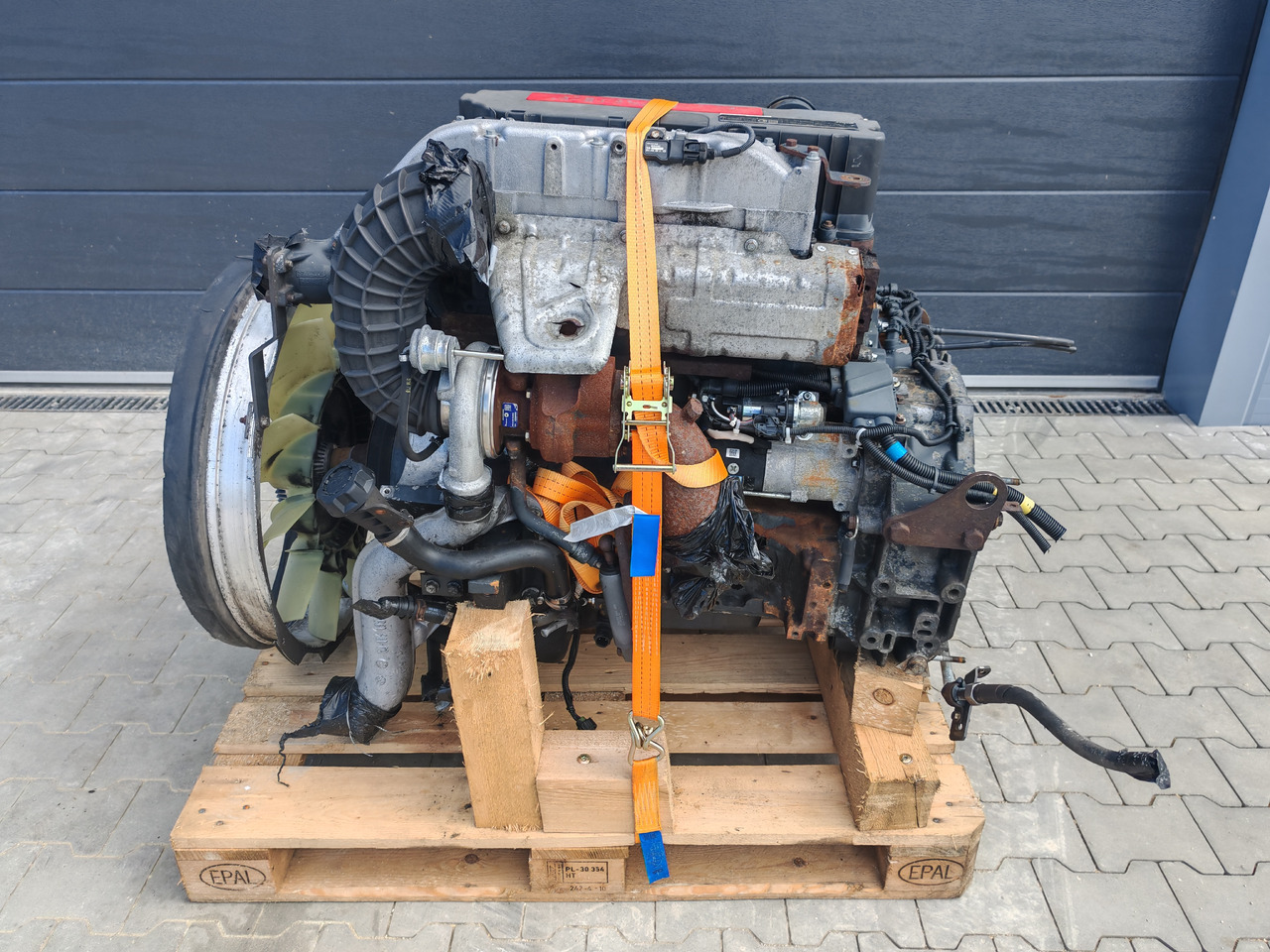 RENAULT ENGINE DXI5 / 158KW 215KM / EURO4 EURO5 / COMPLETE ENGINE / WORLDLINE DELIVERY - Engine: picture 1 RENAULT ENGINE DXI5 / 158KW 215KM / EURO4 EURO5 / COMPLETE ENGINE / WORLDLINE DELIVERY - Engine: picture 1