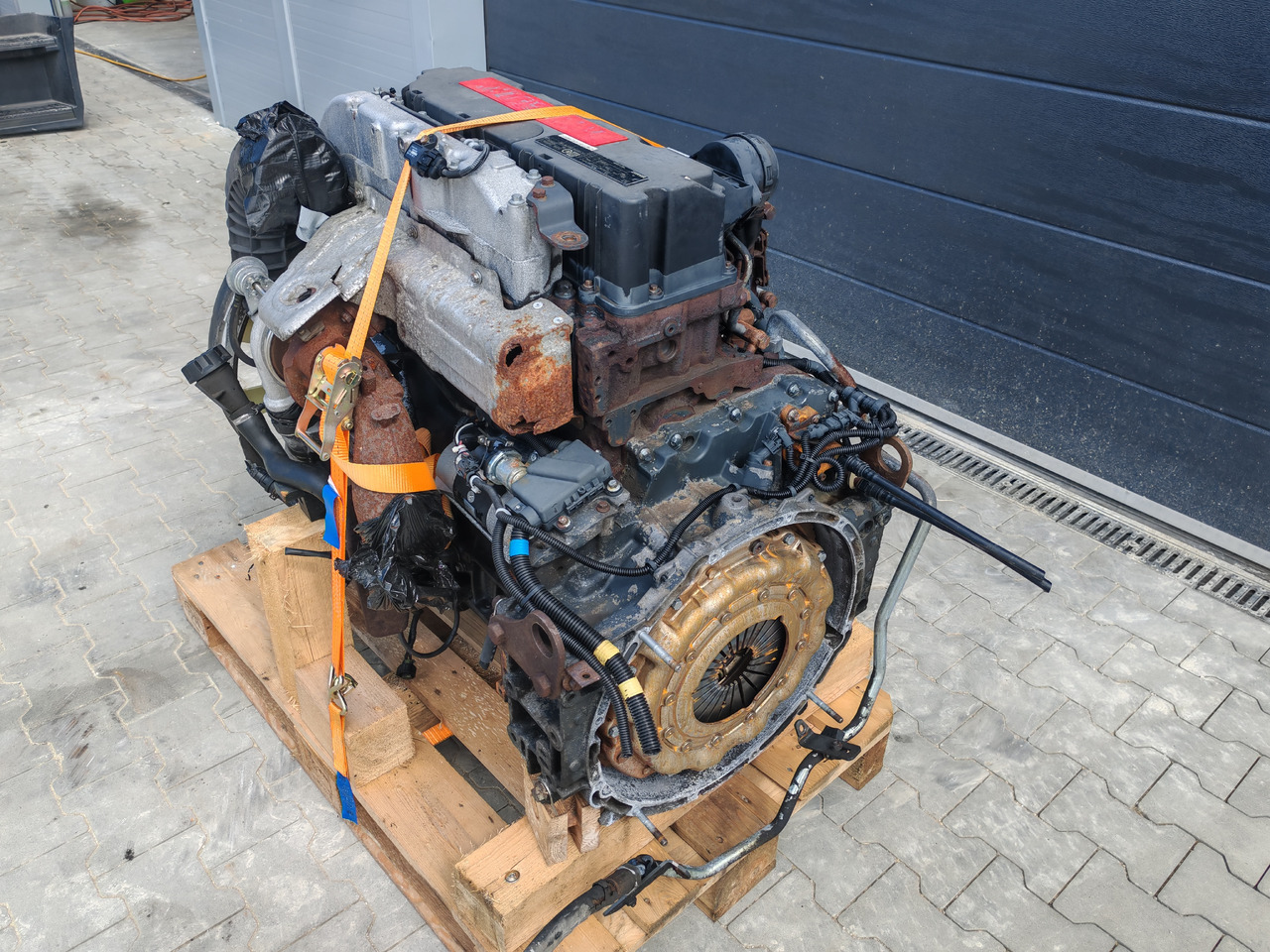 RENAULT ENGINE DXI5 / 158KW 215KM / EURO4 EURO5 / COMPLETE ENGINE / WORLDLINE DELIVERY - Engine: picture 3 RENAULT ENGINE DXI5 / 158KW 215KM / EURO4 EURO5 / COMPLETE ENGINE / WORLDLINE DELIVERY - Engine: picture 3