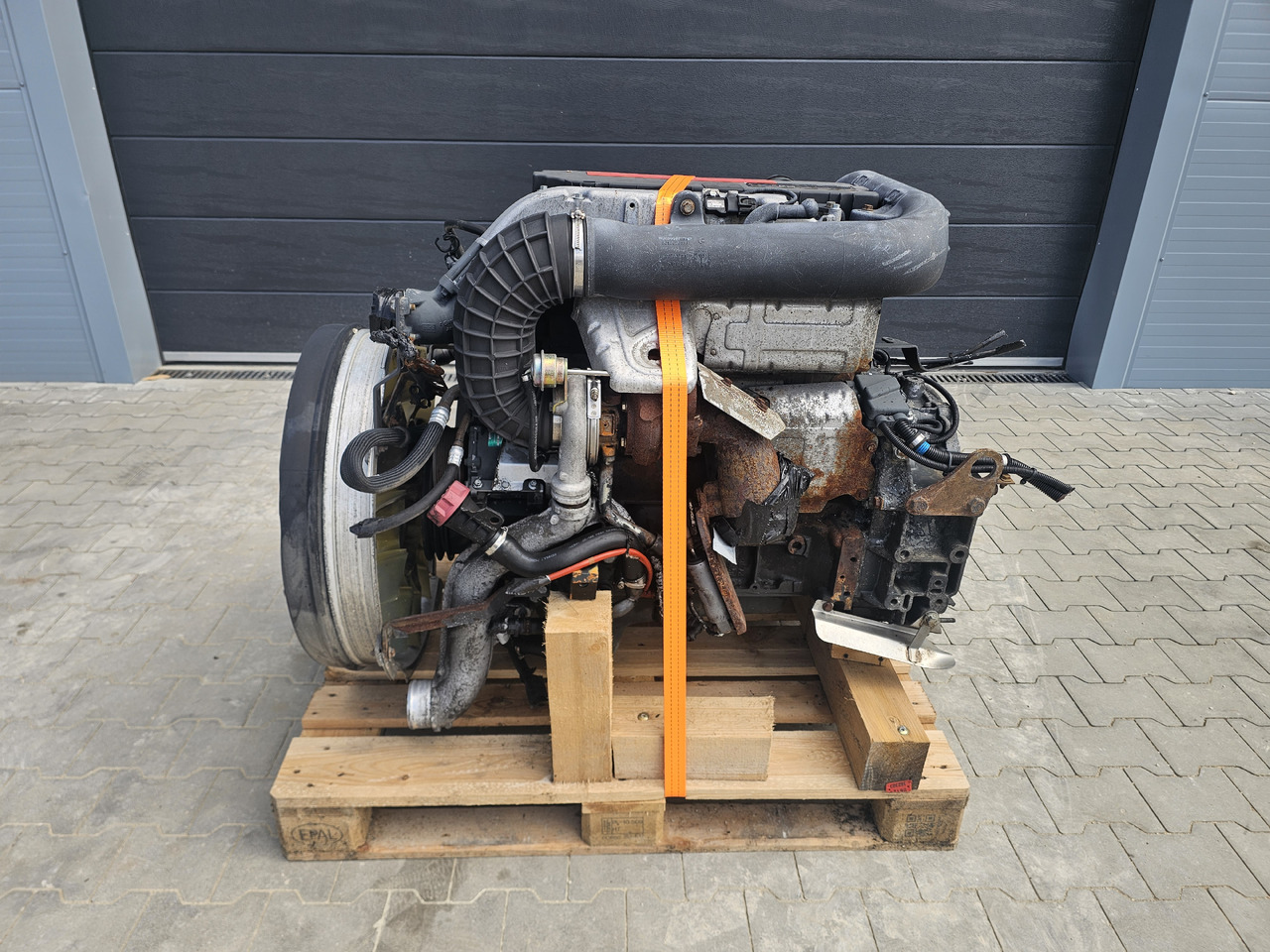 RENAULT ENGINE DXI5 / 158KW 215KM / EURO4 EURO5 / COMPLETE ENGINE / WORLDLINE DELIVERY - Engine: picture 1 RENAULT ENGINE DXI5 / 158KW 215KM / EURO4 EURO5 / COMPLETE ENGINE / WORLDLINE DELIVERY - Engine: picture 1