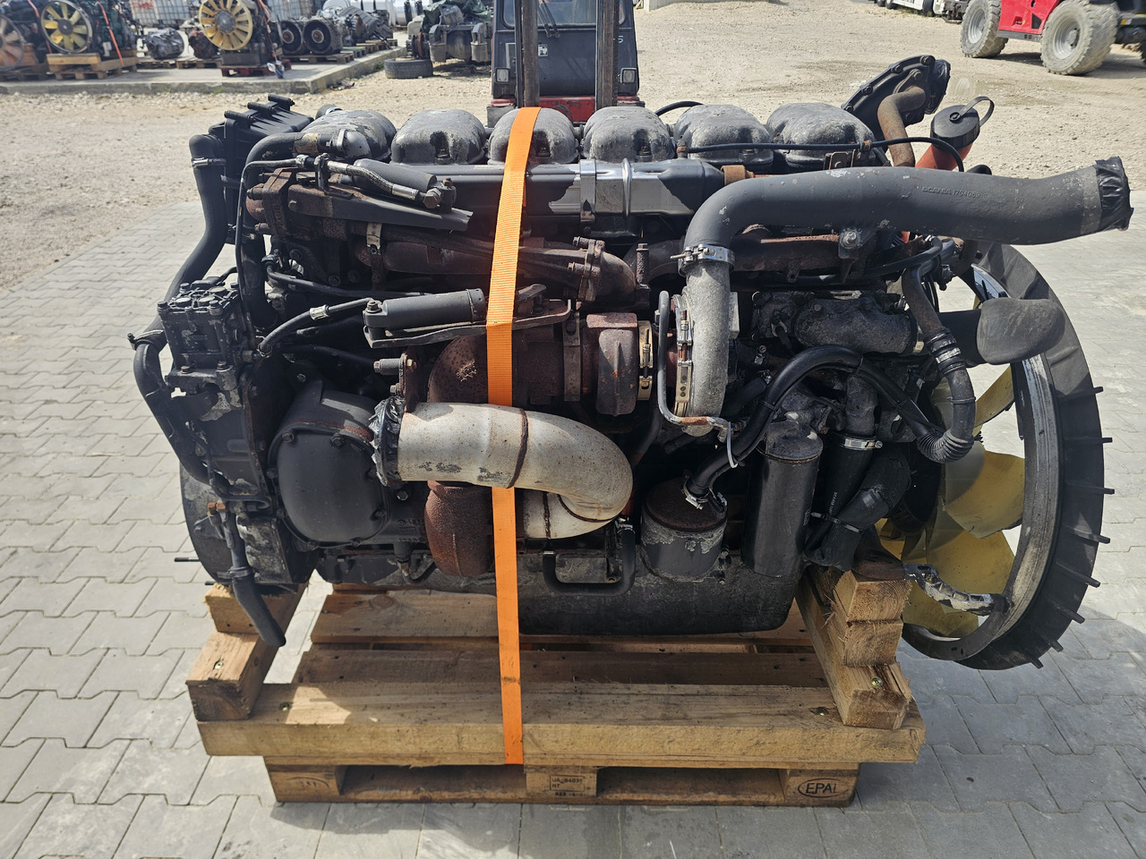 SCANIA ENGINE DT1217 / 480HP / HPI / EURO4 / COMPLETE ENGINE / WORLDWIDE DELIVERY - Engine: picture 5 SCANIA ENGINE DT1217 / 480HP / HPI / EURO4 / COMPLETE ENGINE / WORLDWIDE DELIVERY - Engine: picture 5