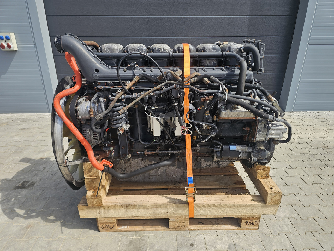 SCANIA ENGINE DT1217 / 480HP / HPI / EURO4 / COMPLETE ENGINE / WORLDWIDE DELIVERY - Engine: picture 1 SCANIA ENGINE DT1217 / 480HP / HPI / EURO4 / COMPLETE ENGINE / WORLDWIDE DELIVERY - Engine: picture 1