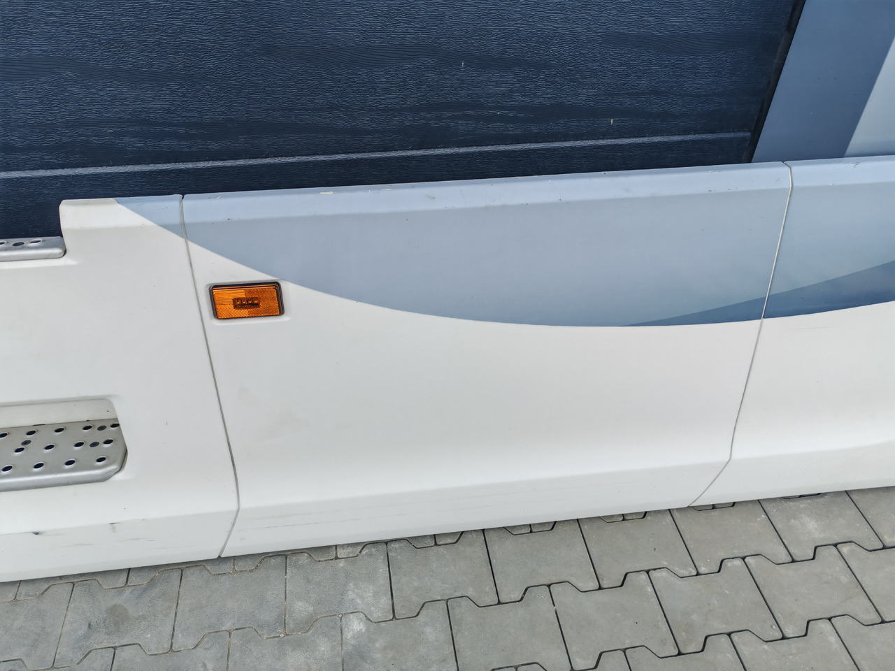 SCANIA R / S NEW GEN / SIDE SPOILERS SET - Aerodynamics/ Spoiler: picture 3 SCANIA R / S NEW GEN / SIDE SPOILERS SET - Aerodynamics/ Spoiler: picture 3