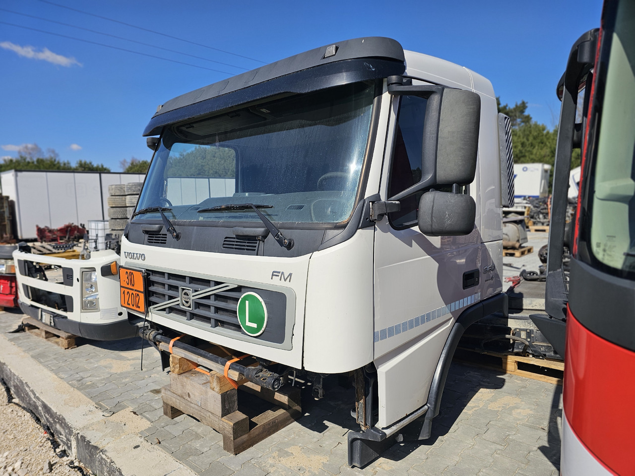 VOLVO FM DAILY CAB / COMPLETE - Cab: picture 1 VOLVO FM DAILY CAB / COMPLETE - Cab: picture 1