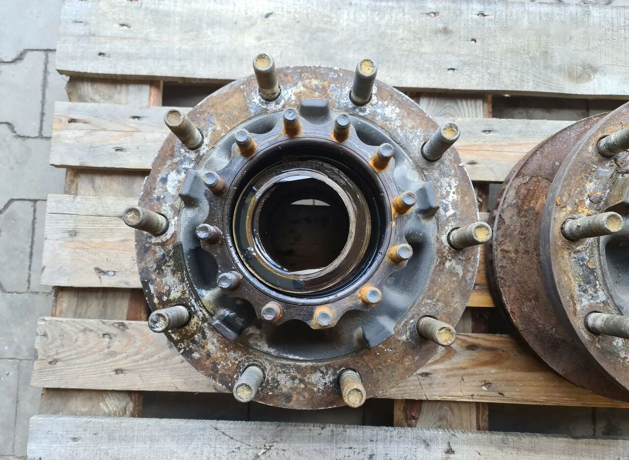 Volvo Piasta tył tylna mała tarcza VOLVO FH FM FH4 RENAULT PREMIUM MAG Volvo VOLVO FH 12 13 FM FH4 RENAULT PREMIUM MAGNUM DXI RANGE T truck - Wheel hub for Truck: picture 3 Volvo Piasta tył tylna mała tarcza VOLVO FH FM FH4 RENAULT PREMIUM MAG Volvo VOLVO FH 12 13 FM FH4 RENAULT PREMIUM MAGNUM DXI RANGE T truck - Wheel hub for Truck: picture 3