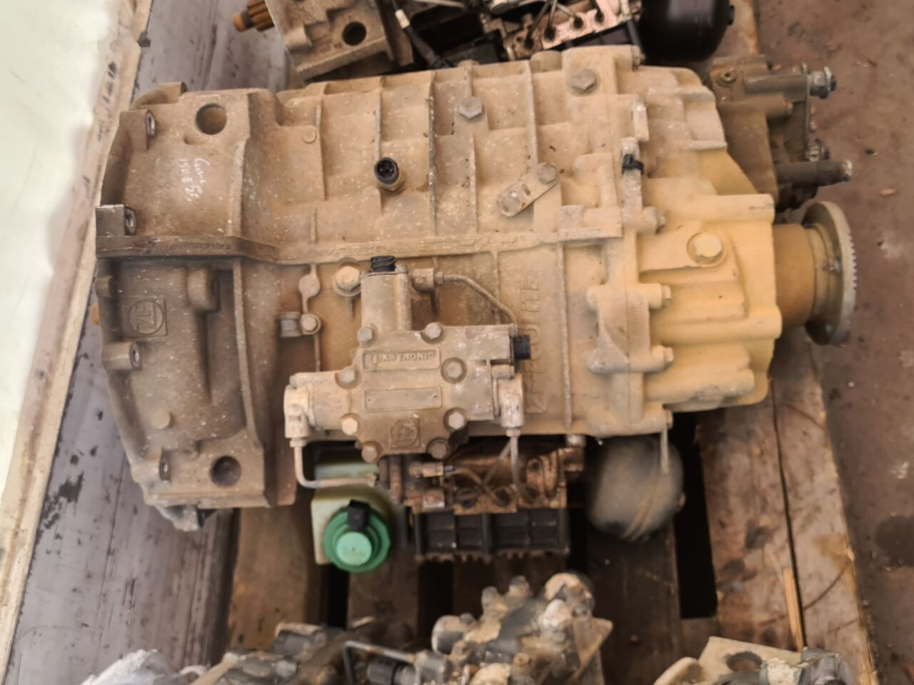 ZF 6AS800TO DAF IVECO VOLVO RENAULT AUTOMAT POWERPACK - Gearbox for Truck: picture 2 ZF 6AS800TO DAF IVECO VOLVO RENAULT AUTOMAT POWERPACK - Gearbox for Truck: picture 2