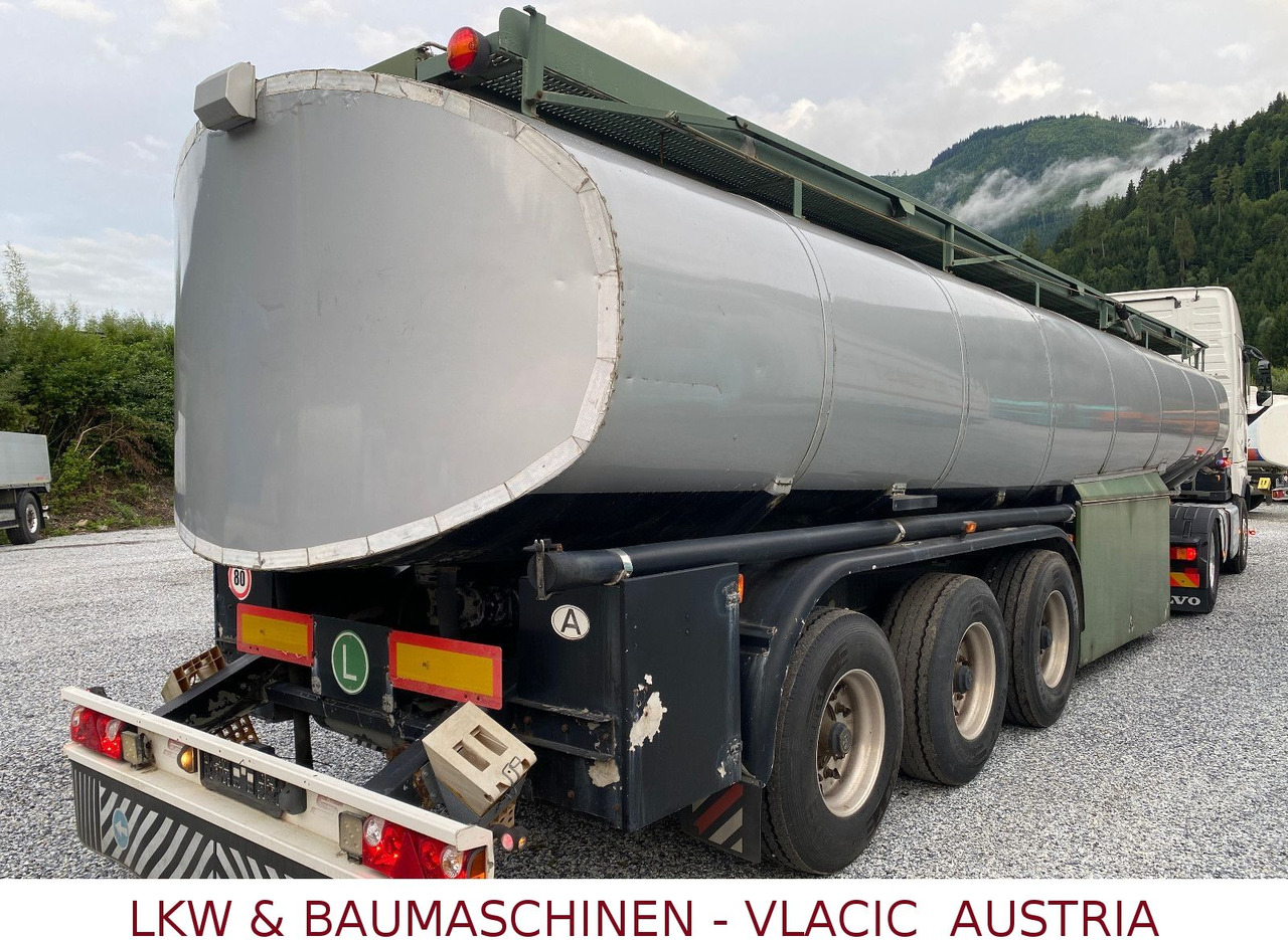 Schwarzmüller Tank für Öl transport - Tank semi-trailer: picture 3 Schwarzmüller Tank für Öl transport - Tank semi-trailer: picture 3
