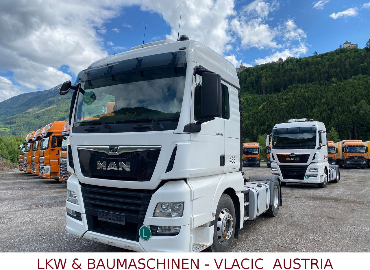 MAN TGX 18.420 (eigengewicht 6939Kg) MAN TGX 18.420 (eigengewicht 6939Kg) - Tractor unit: picture 1 MAN TGX 18.420 (eigengewicht 6939Kg) MAN TGX 18.420 (eigengewicht 6939Kg) - Tractor unit: picture 1