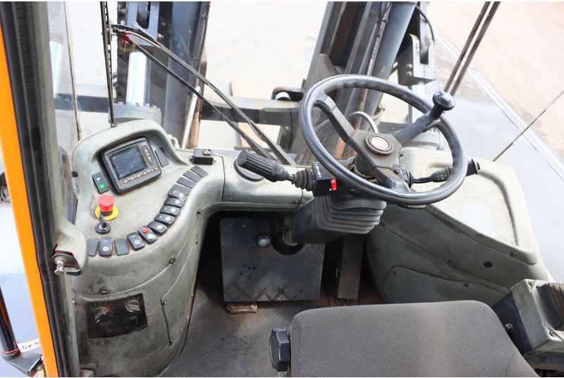 KONECRANES SMV 16-1200B - Diesel forklift: picture 2 KONECRANES SMV 16-1200B - Diesel forklift: picture 2