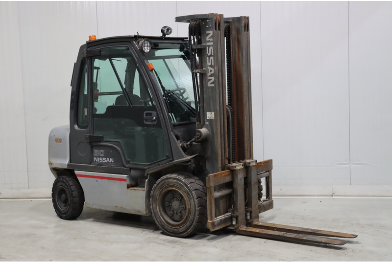 Nissan FGD02A30Q - Diesel forklift: picture 1 Nissan FGD02A30Q - Diesel forklift: picture 1