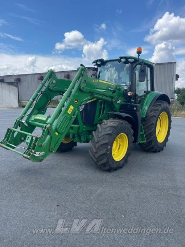 John Deere 6120M - Farm tractor: picture 2 John Deere 6120M - Farm tractor: picture 2