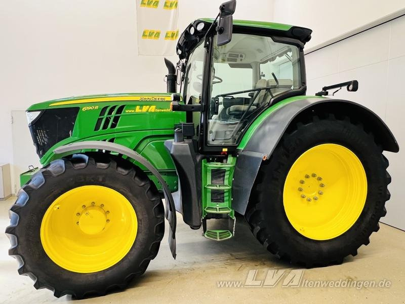 John Deere 6190R - Farm tractor: picture 4 John Deere 6190R - Farm tractor: picture 4