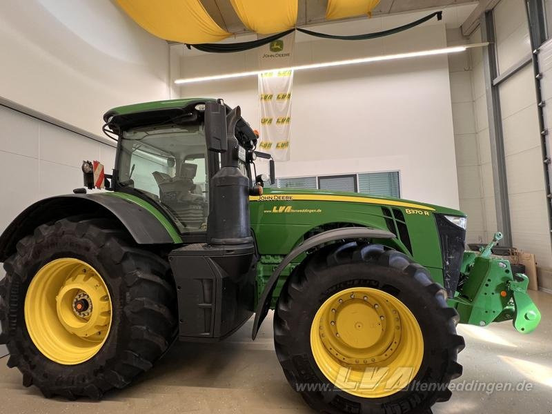 John Deere 8370R E23 PowerShift - Farm tractor: picture 4 John Deere 8370R E23 PowerShift - Farm tractor: picture 4