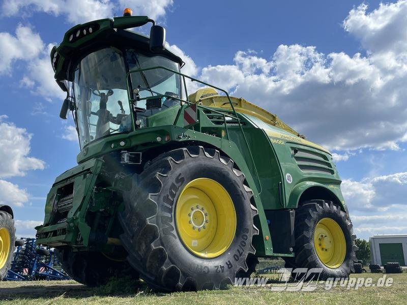 John Deere 8400 - Farm tractor: picture 3 John Deere 8400 - Farm tractor: picture 3