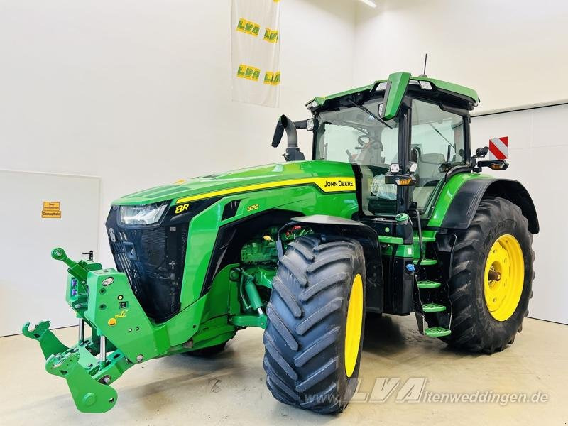 John Deere 8R 370 FRONT PTO - Farm tractor: picture 1 John Deere 8R 370 FRONT PTO - Farm tractor: picture 1
